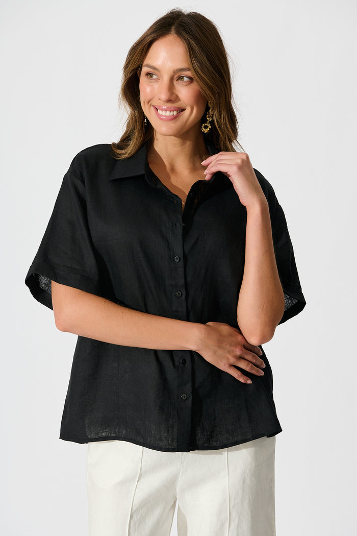 Breeze Shirt In Black Linen front