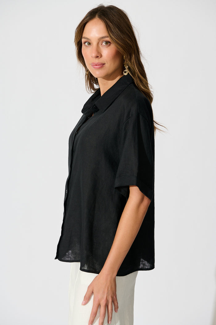Breeze Shirt In Black Linen side