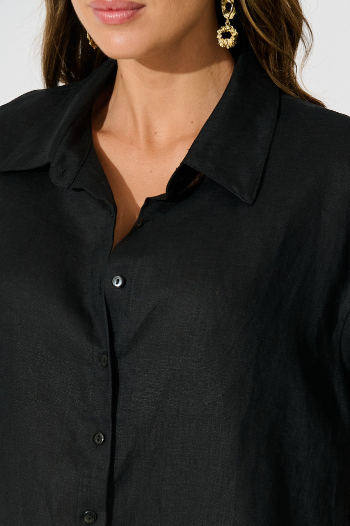 Breeze Shirt In Black Linen detail