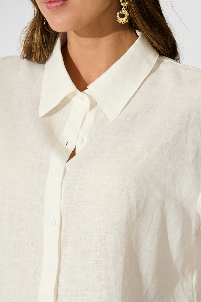 Breeze Shirt in White Linen detail