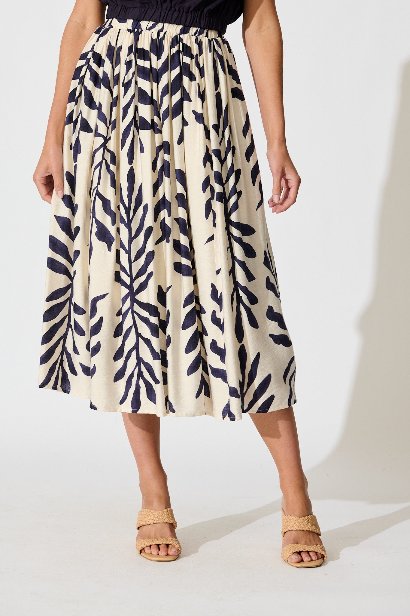 Merryn Maxi Skirt in Cream with Navy Leaf Linen Blend front