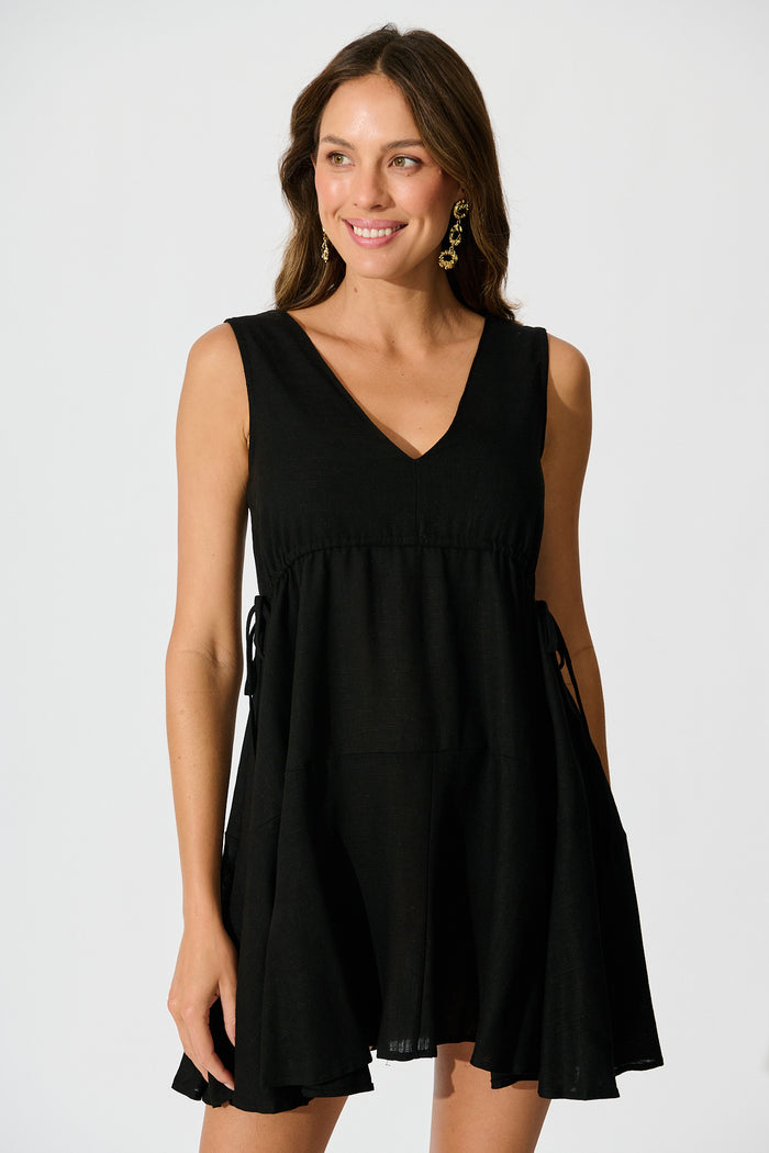 Hadlee Dress in Black Linen Blend front