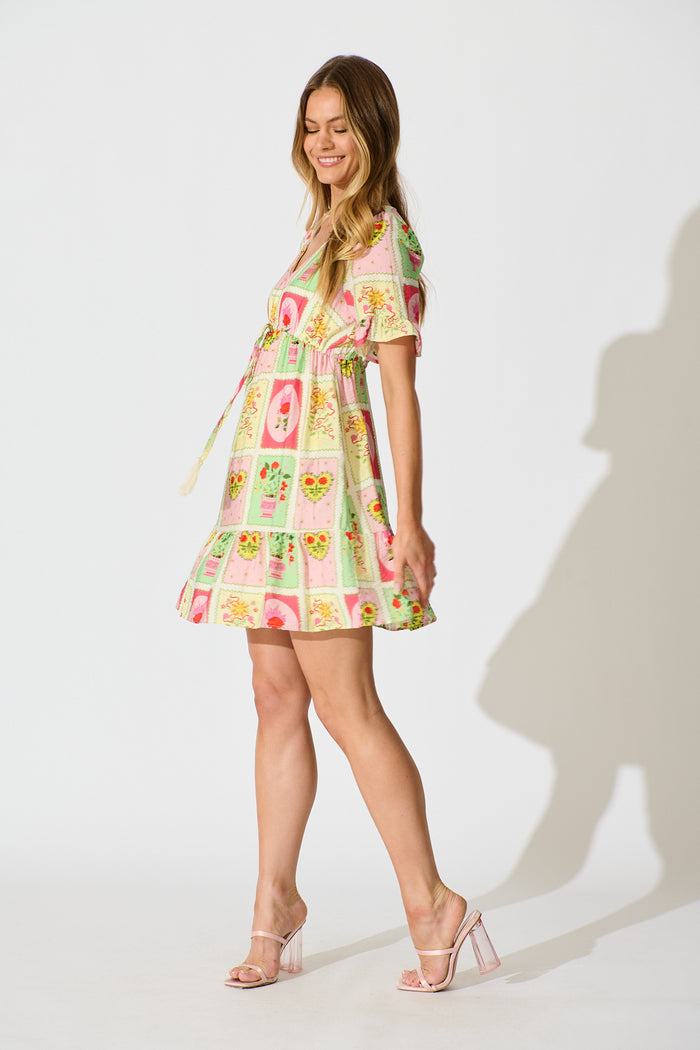 Onda Midi Dress in Multi Floral Conversational Print side