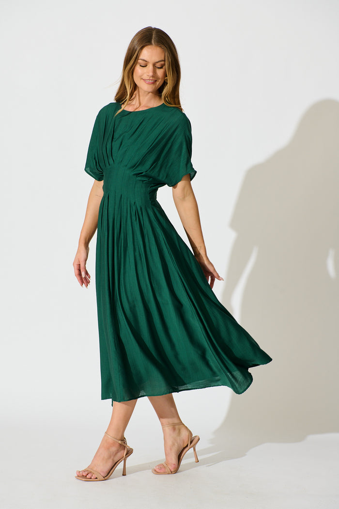 Elegance Echo Maxi Dress in Emerald side