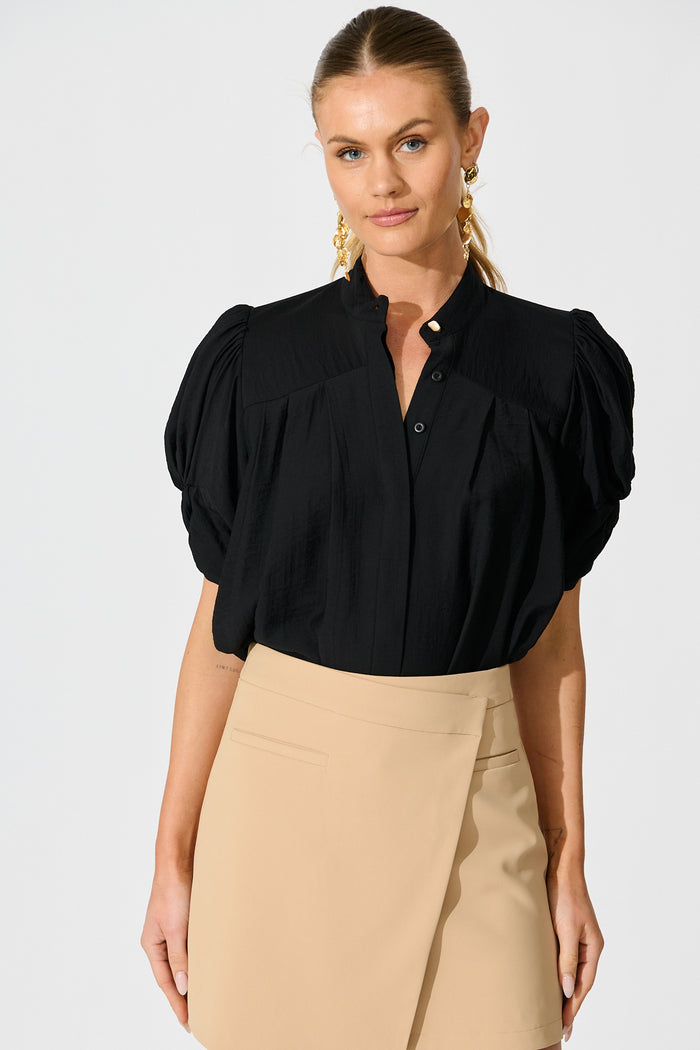 Helsi Top In Black Cotton Blend front