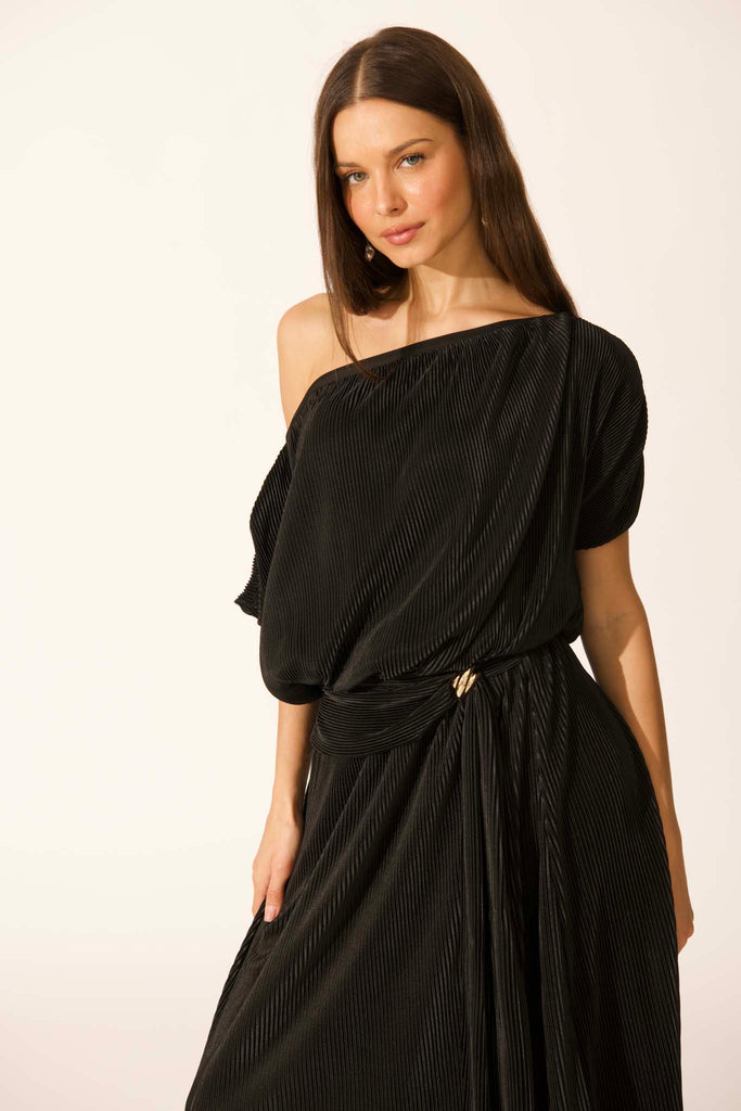 Gena Off Shoulder Maxi Dress in Black Plisse front
