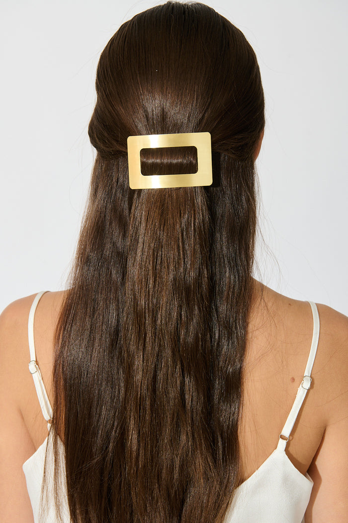 Gani Barrette Square Hair Clip in Gold on model back