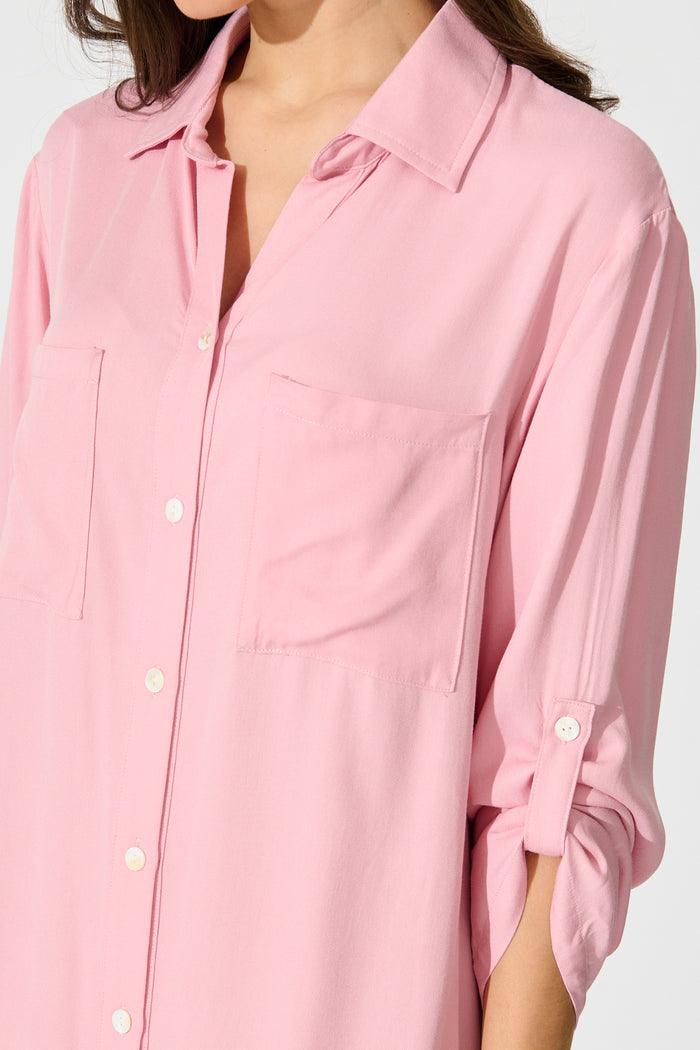 Silvena Midi Shirt Dress in Pink detail