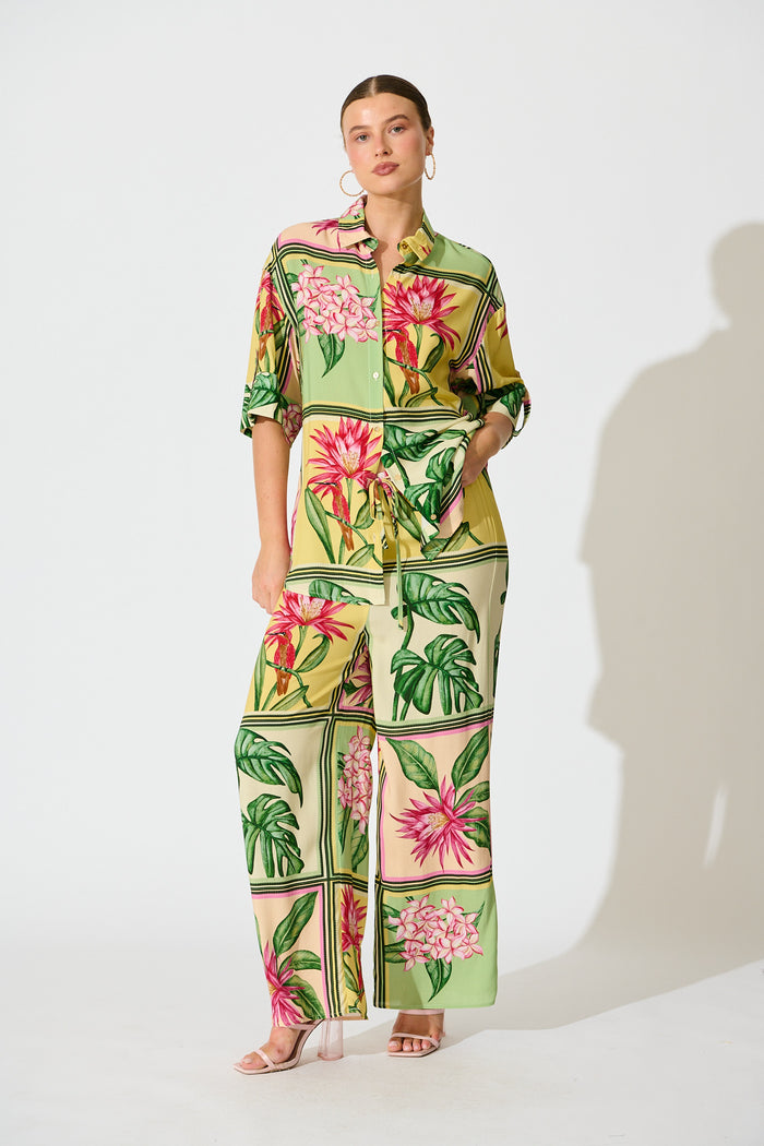 Sunriser Shirt in Yellow Multi Tile Print full length set