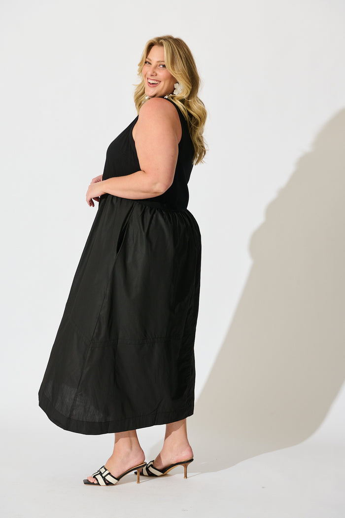 Zoria Maxi Dress in Black Cotton Blend side