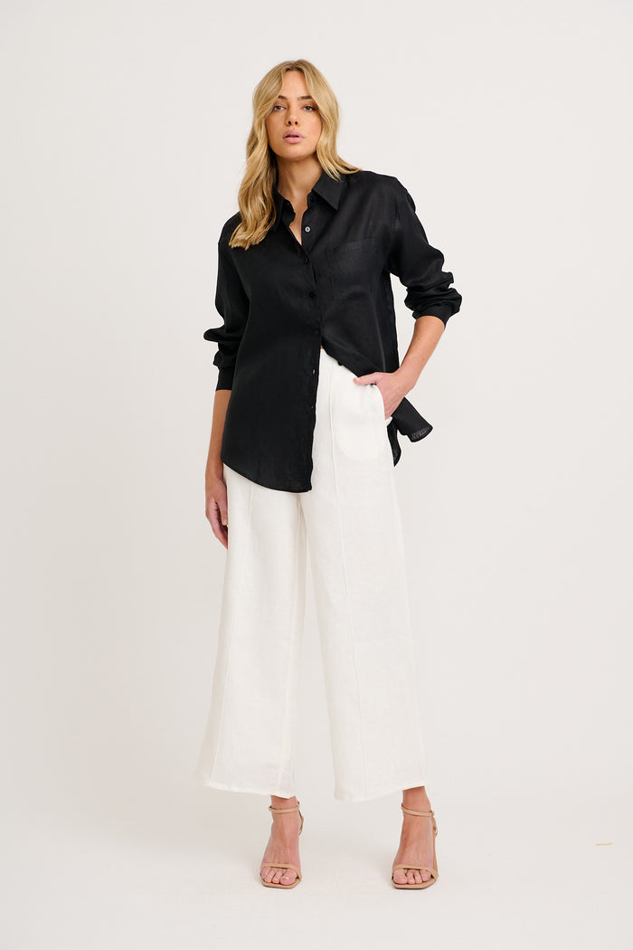 Ocean Echo Shirt in Black Linen full length