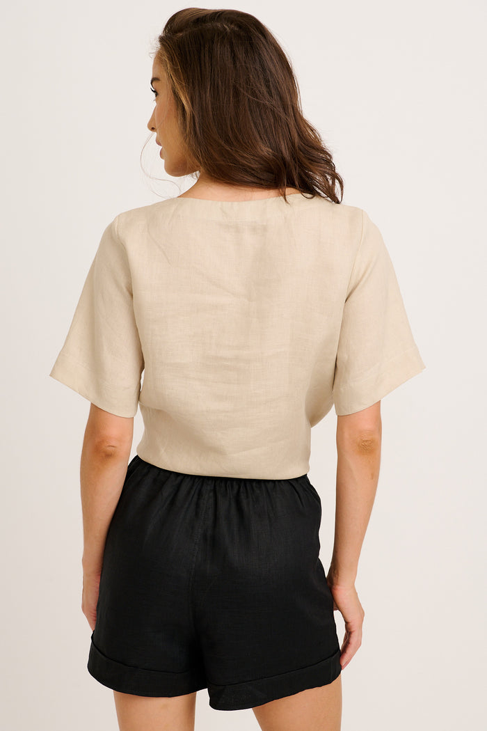Breezy Cove Short in Black Linen back