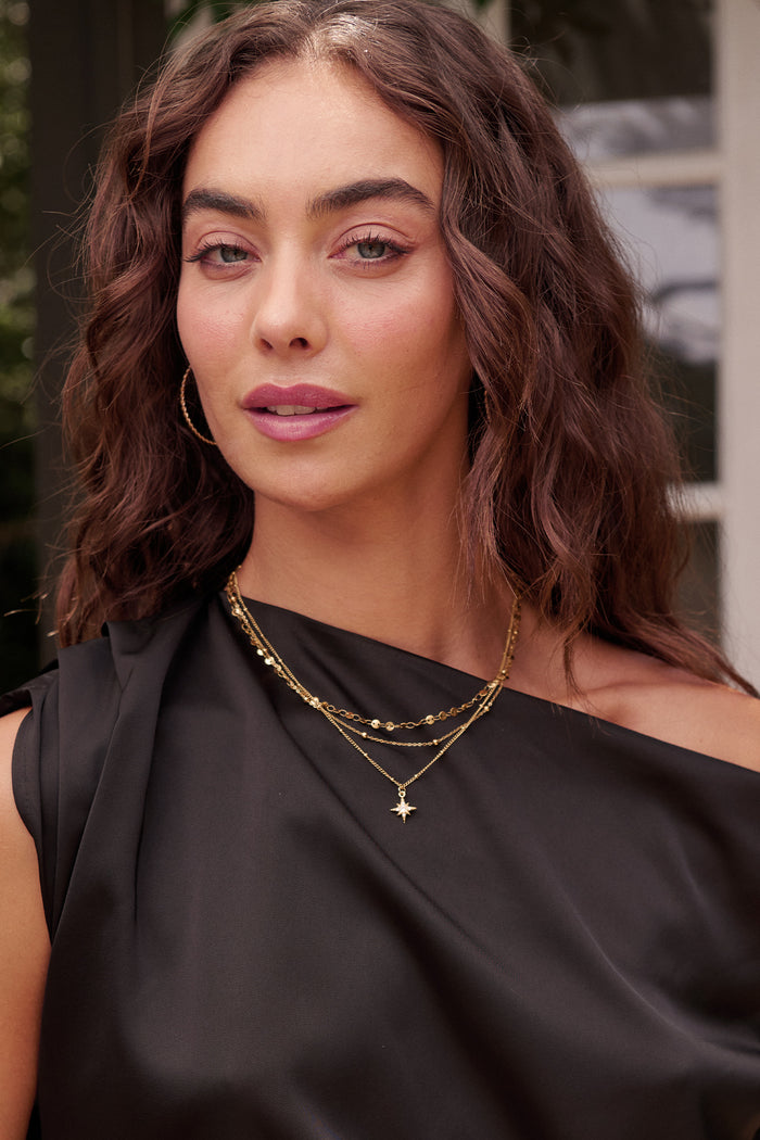 Estela Layered Necklace in Gold on model close up