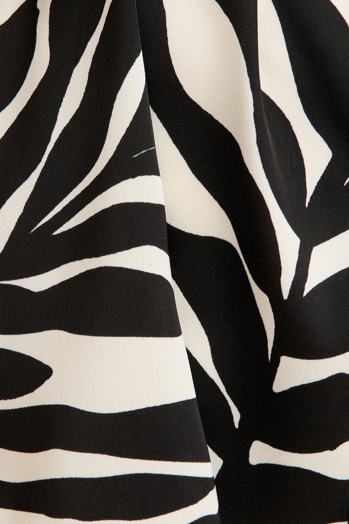 Pretty View Shirt in Black and White Satin fabric
