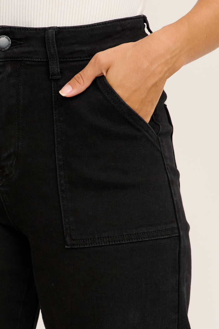 Evolution High Rise Barrel Leg Jean in Black Denim detail