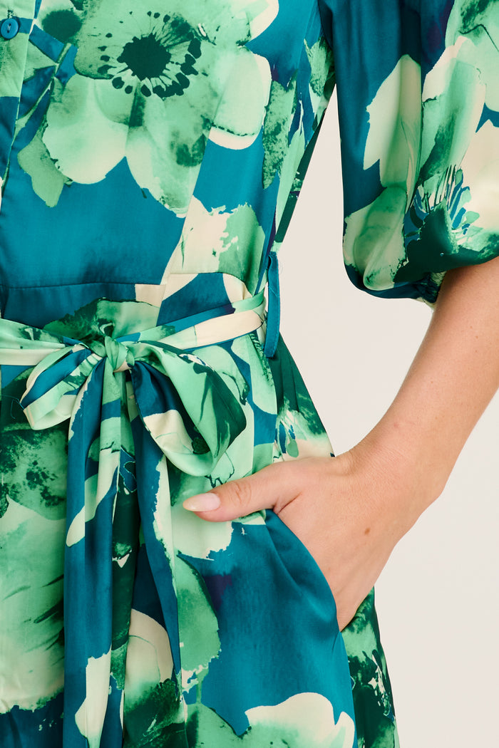 Elevation Maxi Shirt Dress in Emerald Floral Satin detail