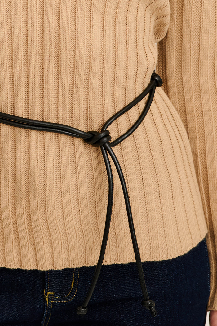 Sculpted Knit in Taupe detail