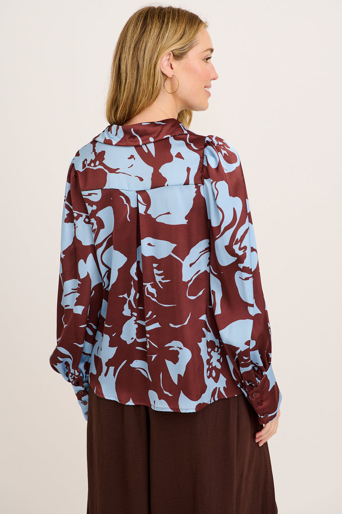 Errands Shirt in Chocolate with Blue Print back