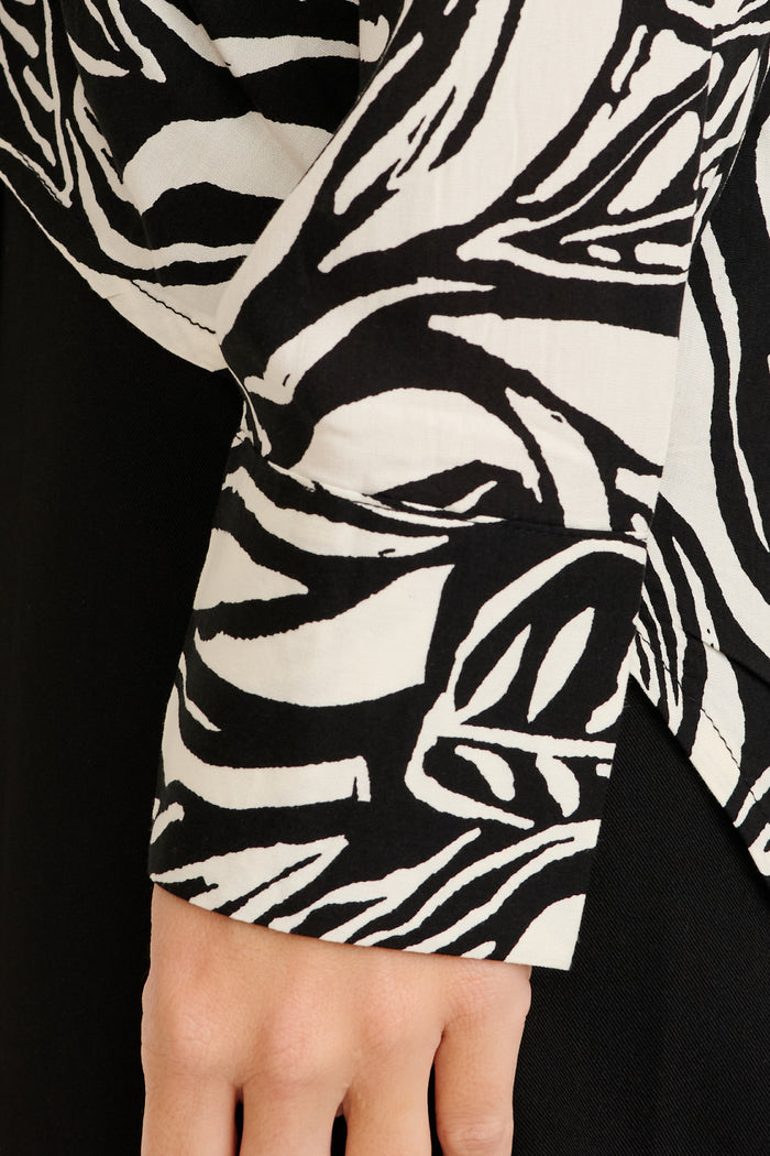 Ellody Top in Black and White Swirl Print detail