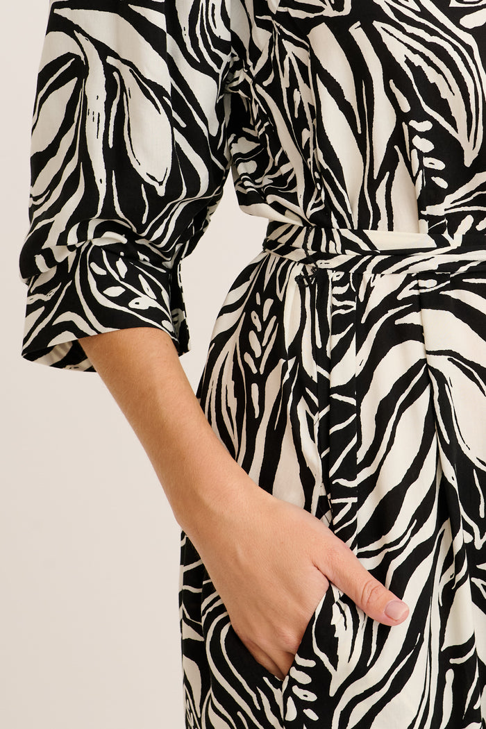 Carson Midi Dress in Black and White Swirl Print detail