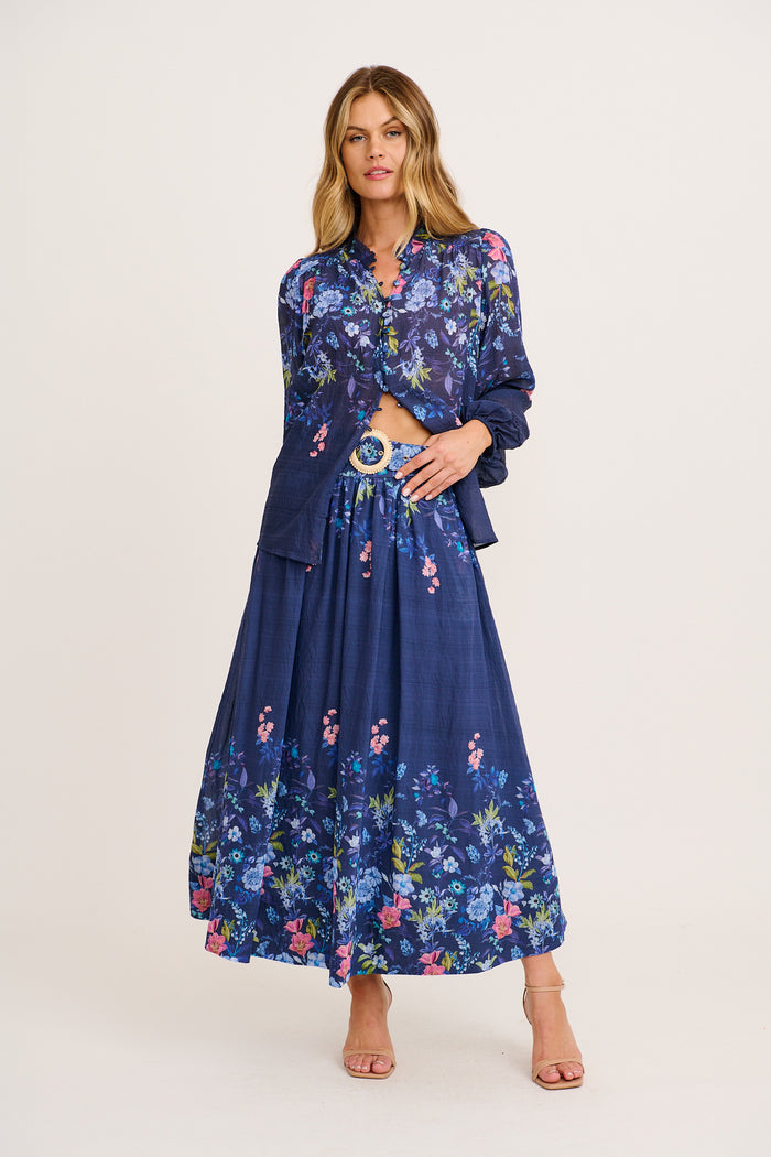 Ready or Not Top in Navy Floral full length set