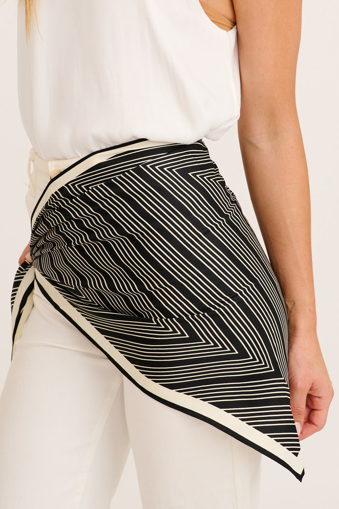 Noemi Monochrome Scarf in Black and White Stripe Satin on model close up