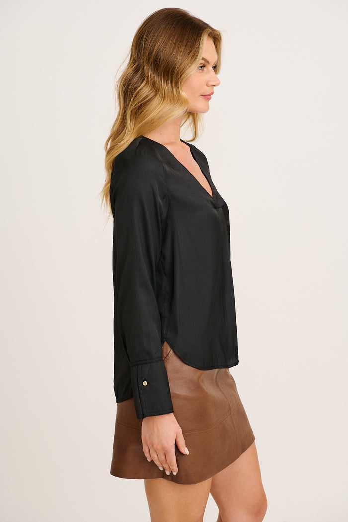 Tove Top in Black side
