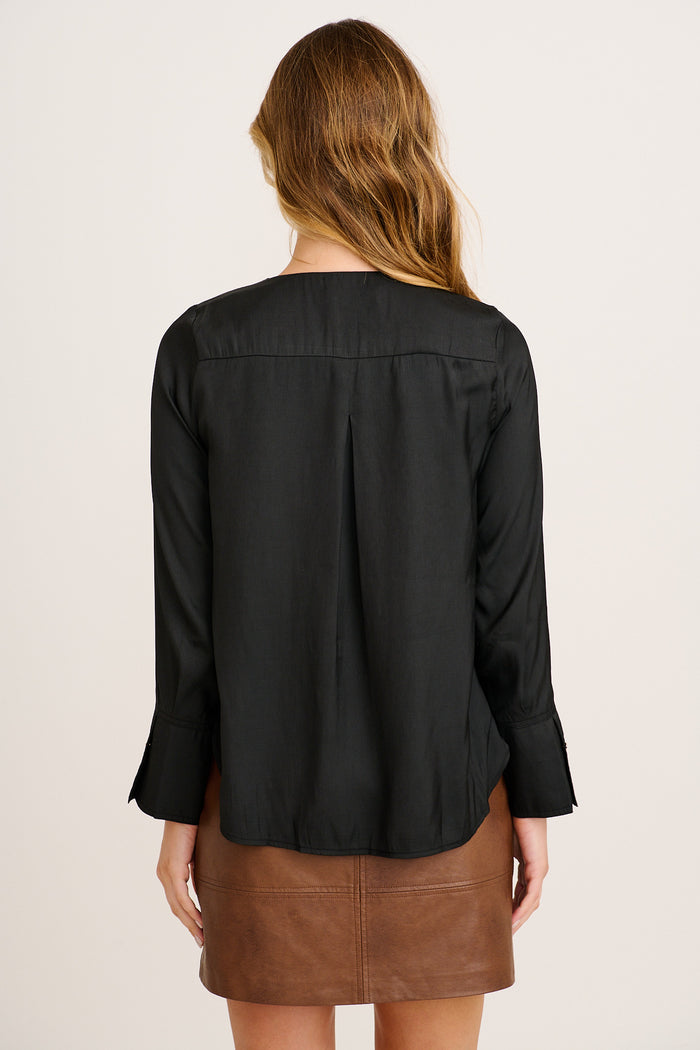 Tove Top in Black back