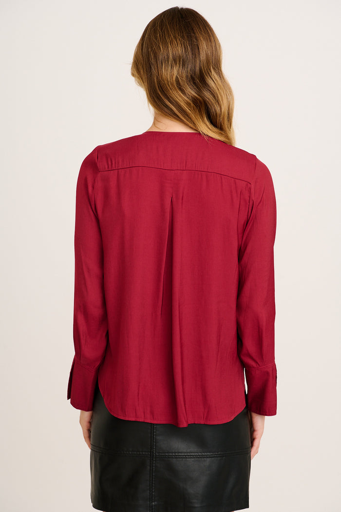 Tove Top in Wine back