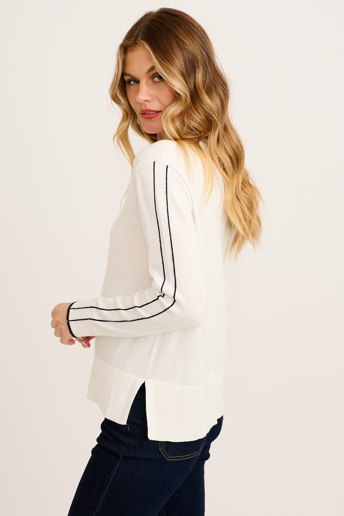Saga Knit in White Cotton side