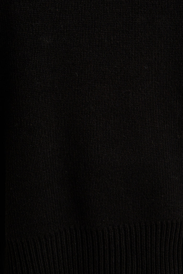 Linear Knit In Black Cotton Blend fabric