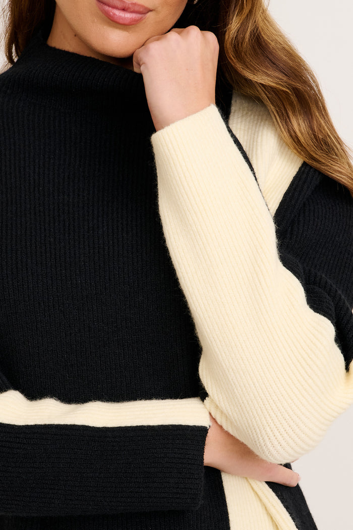 Mono Knit in Black and White Colour Block detail