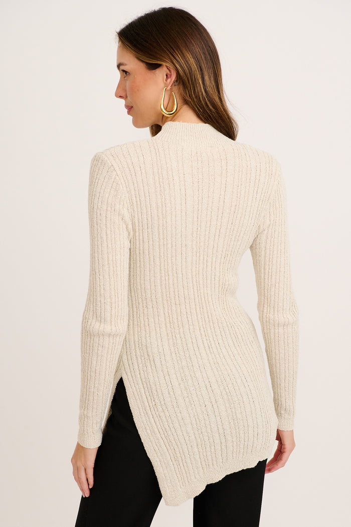 Faint Knit in Beige back