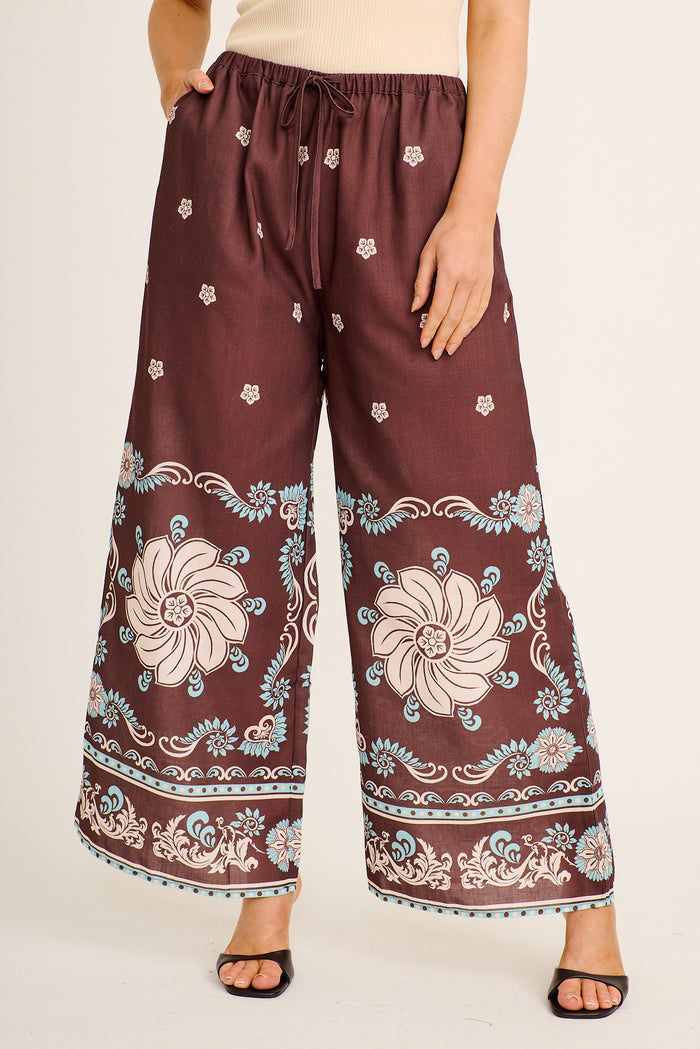 Romeo Pant in Chocolate Placement Print Linen Blend