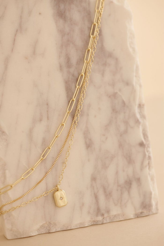 Isla Layered Chain Necklace in Gold focus shoot close up