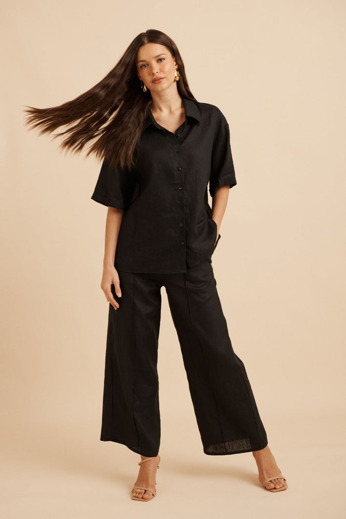 PRE ORDER Halara Pant in Black Linen focus shoot full length