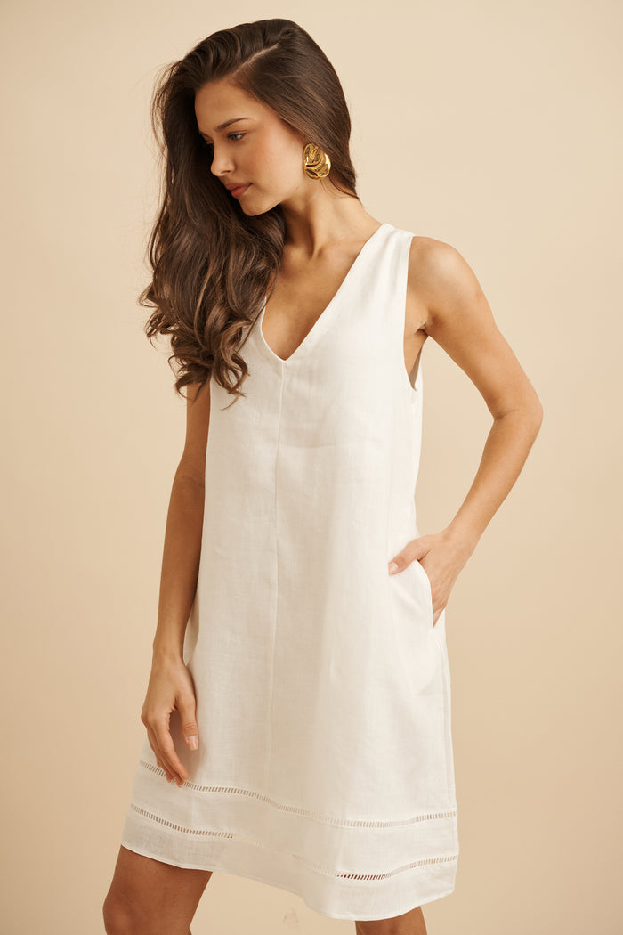 Breeze Flow Dress in White Linen focus shoot front