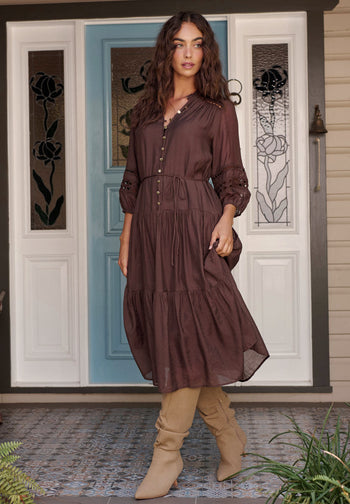 Chic Cocktail Dresses for Women | St Frock Chic Cocktail Dresses for Women | St Frock