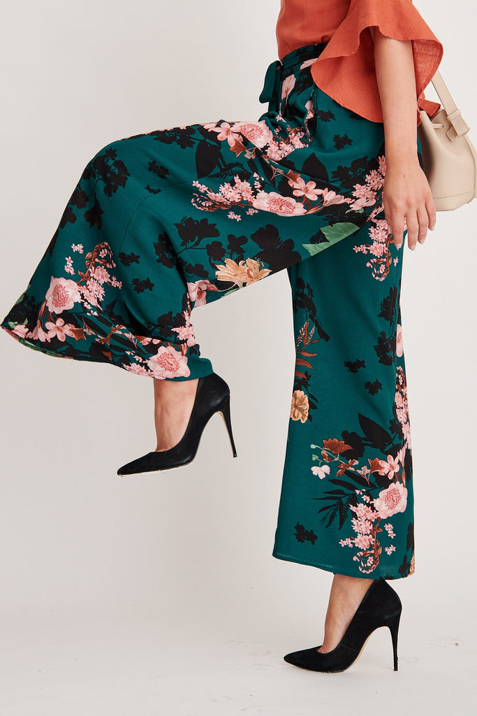 High Hopes Pants In Green With Apricot Floral