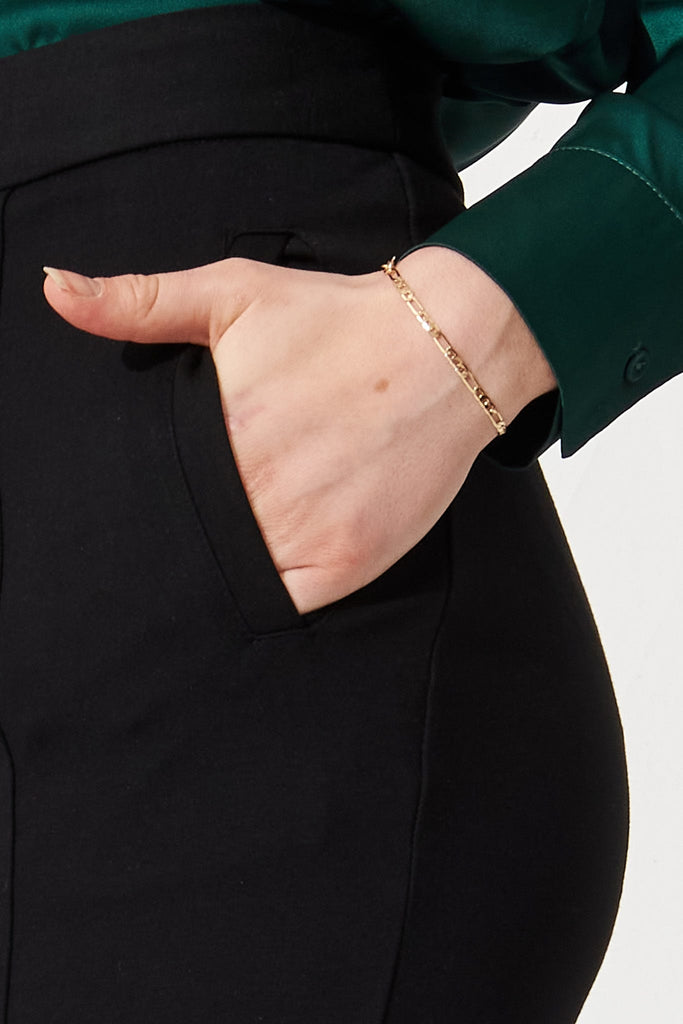 Workflow Stretch Pocket Zip Pants in Black - detail