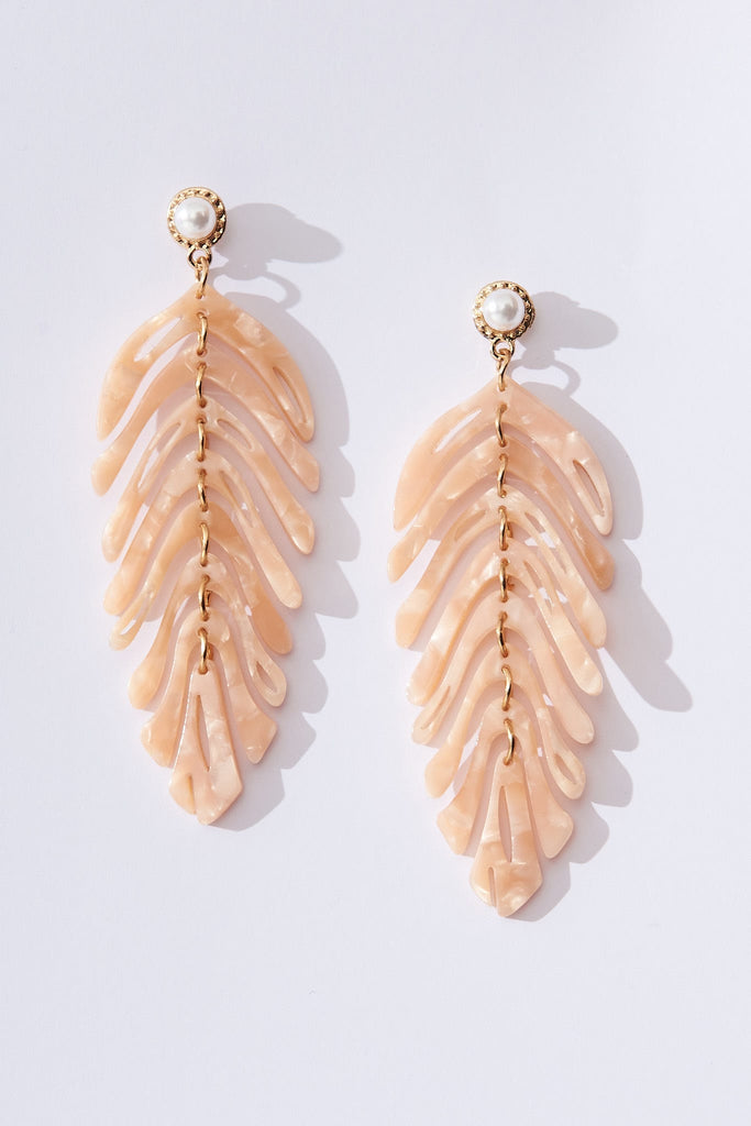 August + Delilah Ritz Leaf Earrings In Blush