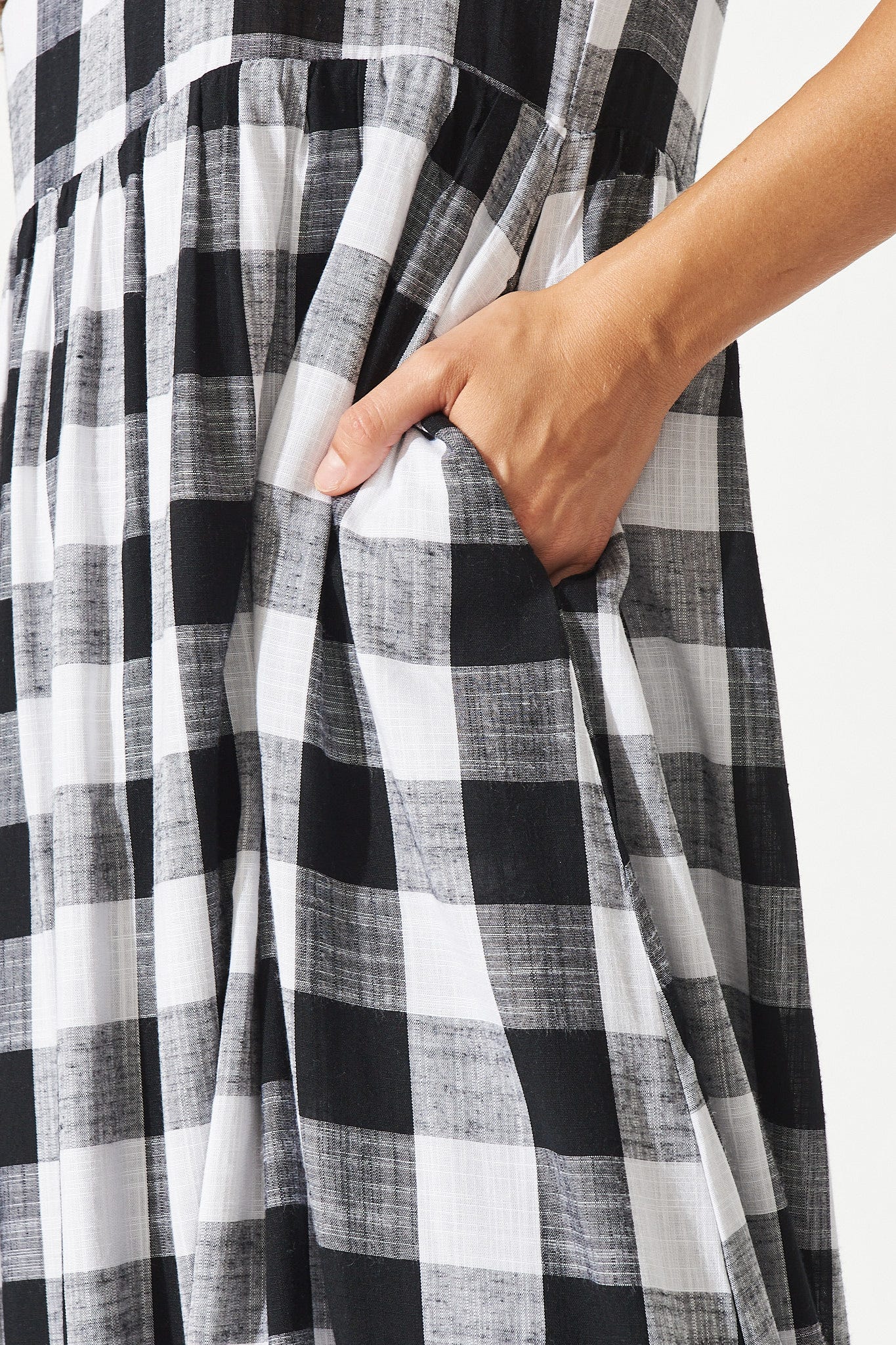 black and white gingham dress zara GINGHAM MIDI DRESS - White / Green