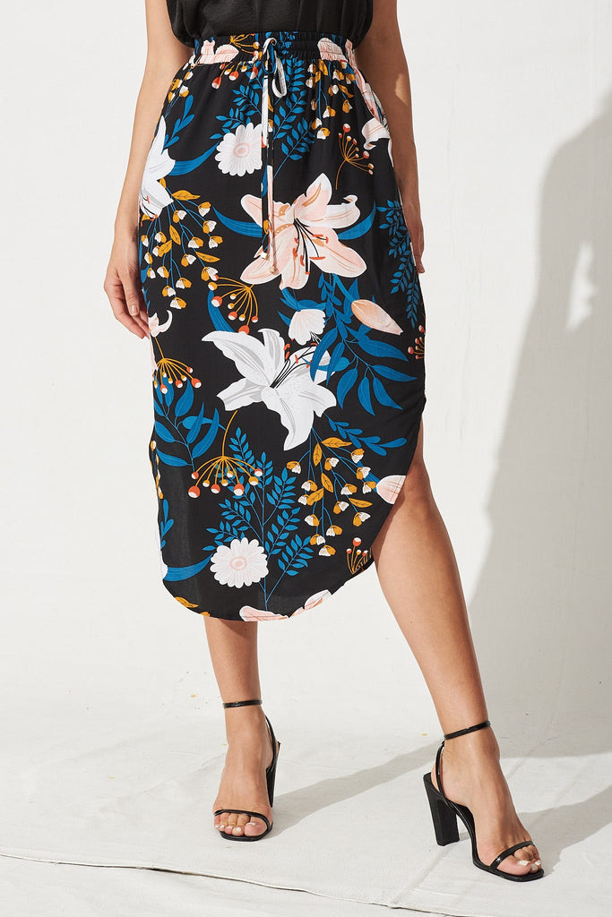 Laylah Midi Skirt In Black Hibiscus Floral