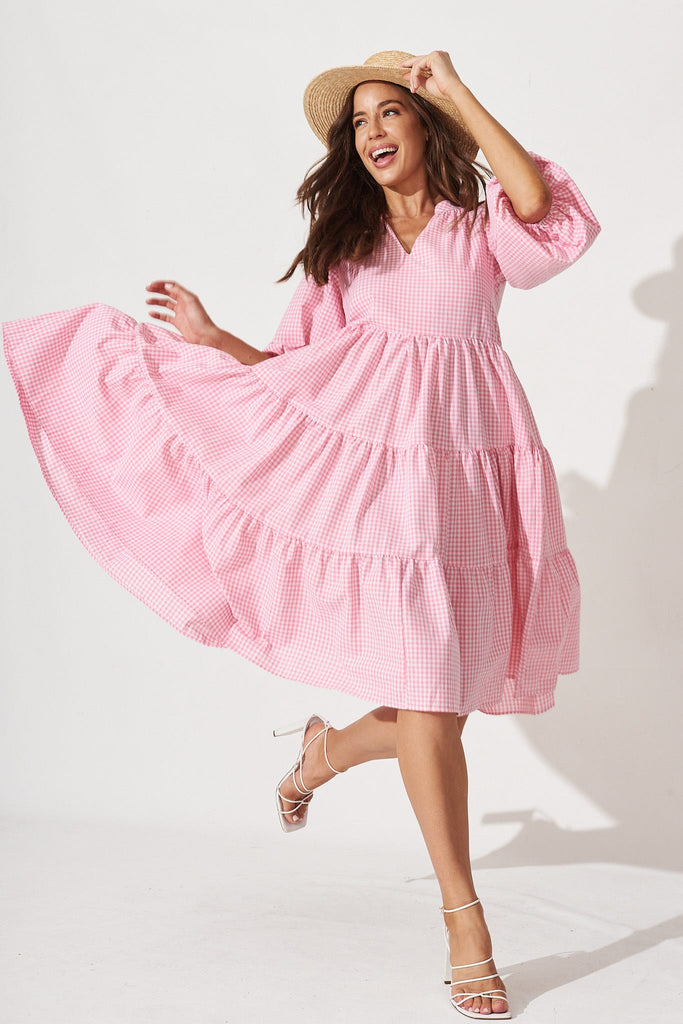 Kehlana Tiered Midi Dress In Pink With White Gingham