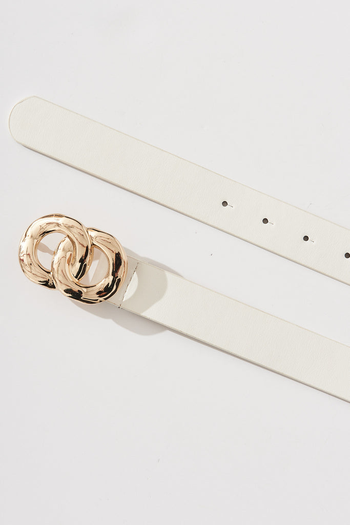 August + Delilah Belt In White With Double Gold Ring