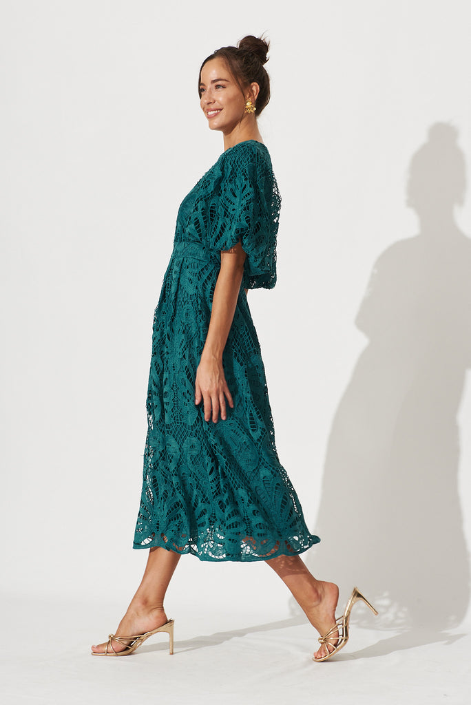 Tillie Lace Maxi Dress In Emerald - side