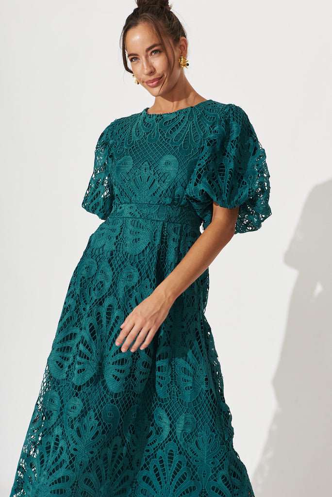 Tillie Lace Maxi Dress In Emerald - front