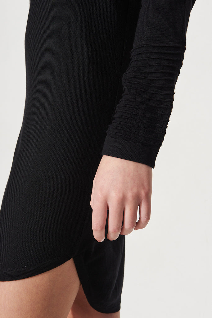 Petrina Knit Dress In Black - Detail