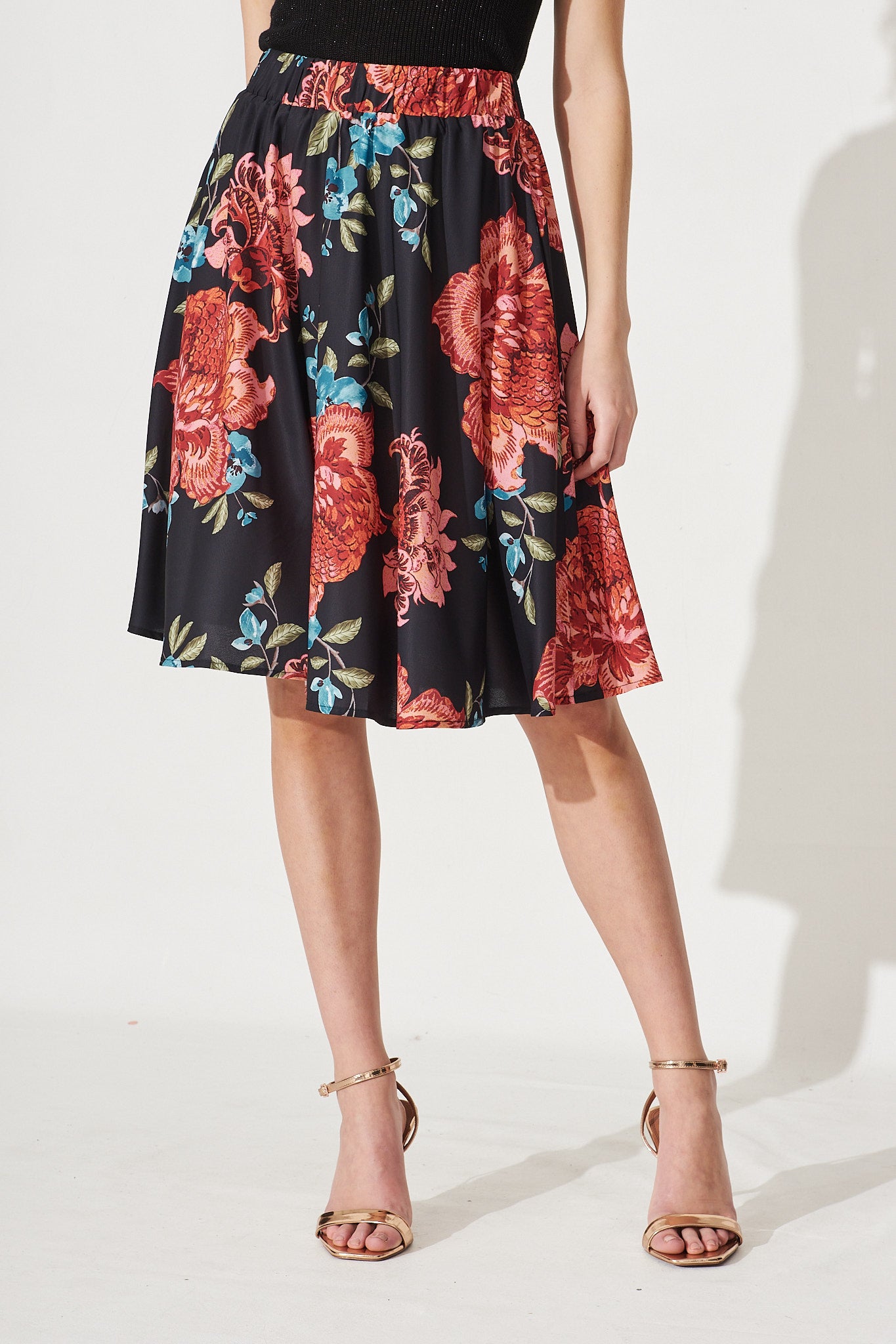 Hunny Skirt In Black With Red Floral - Front