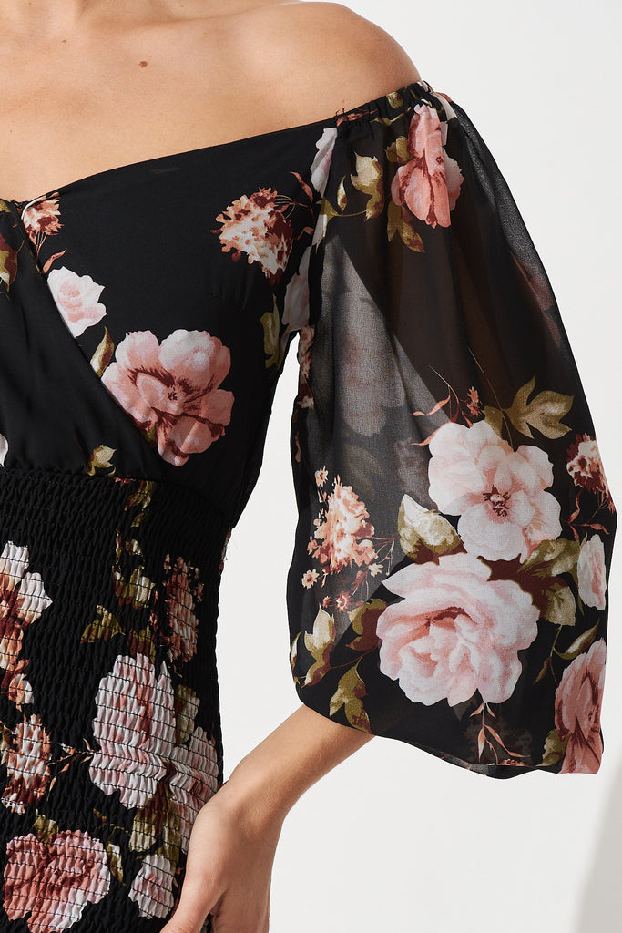 Arie Maxi Dress In Chiffon Black Floral - Detail